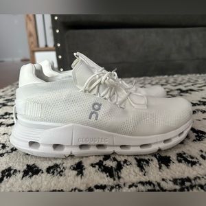 Cloudnova 
Women's Cloud Sneakers
The all-day sneakers. Size 9.5